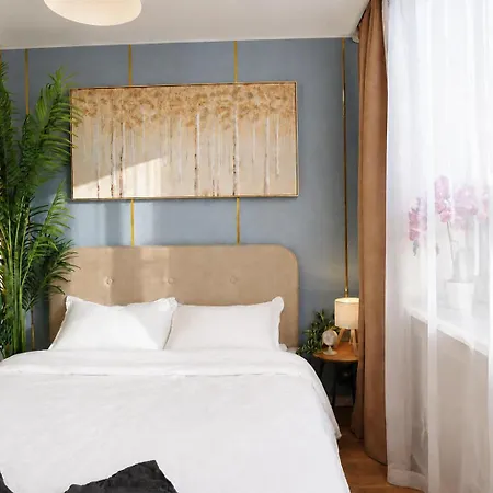 Cofy - Old Town, Quiet Area, Air-conditioning, Free Parking, 24-7 Check-in-out, Six Similar In Listing, One Optimal Up To 6 Person, Economy Max 8 Person